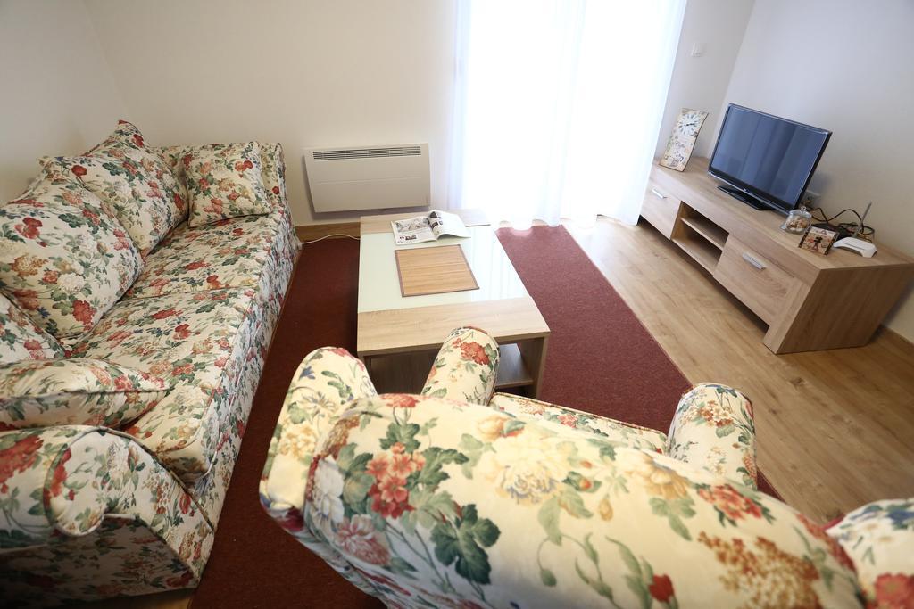 Apartments Kolonija 塞拉耶佛 外观 照片